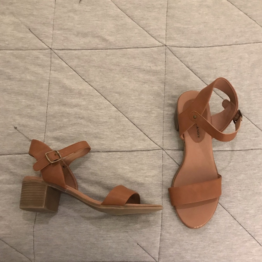 Brown Block Heels 🤎